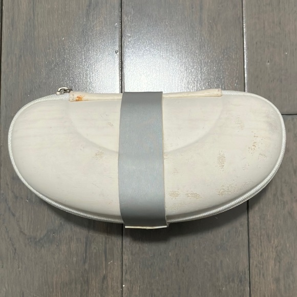 Y2K Vintage D&G Sunglasses with Case - Picture 11 of 14